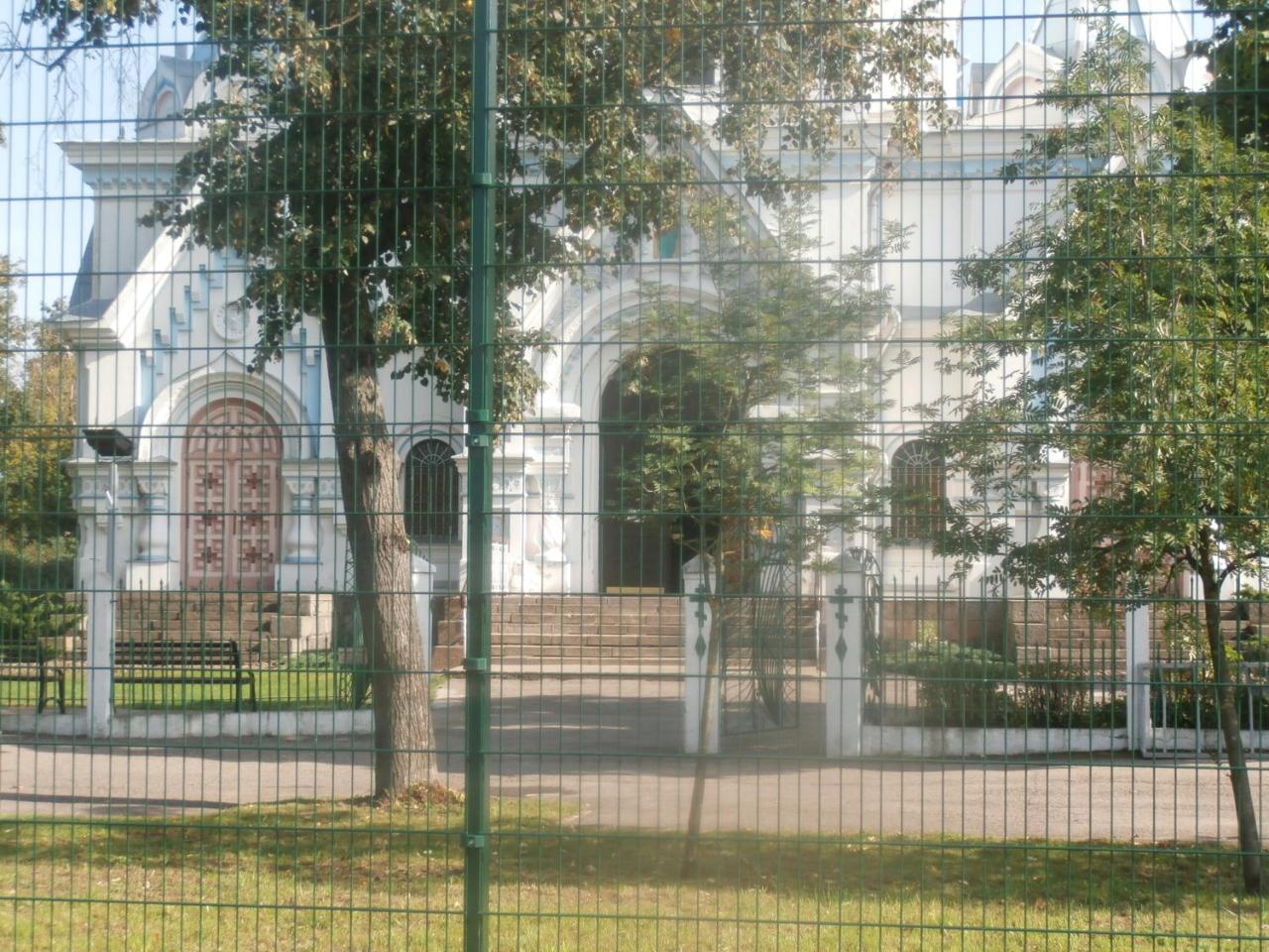 Apartments At The Church Alley Даугавпилс Екстериор снимка